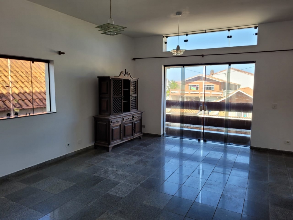 BOM NEGOCIO, PROXIMO A PRAIA!!